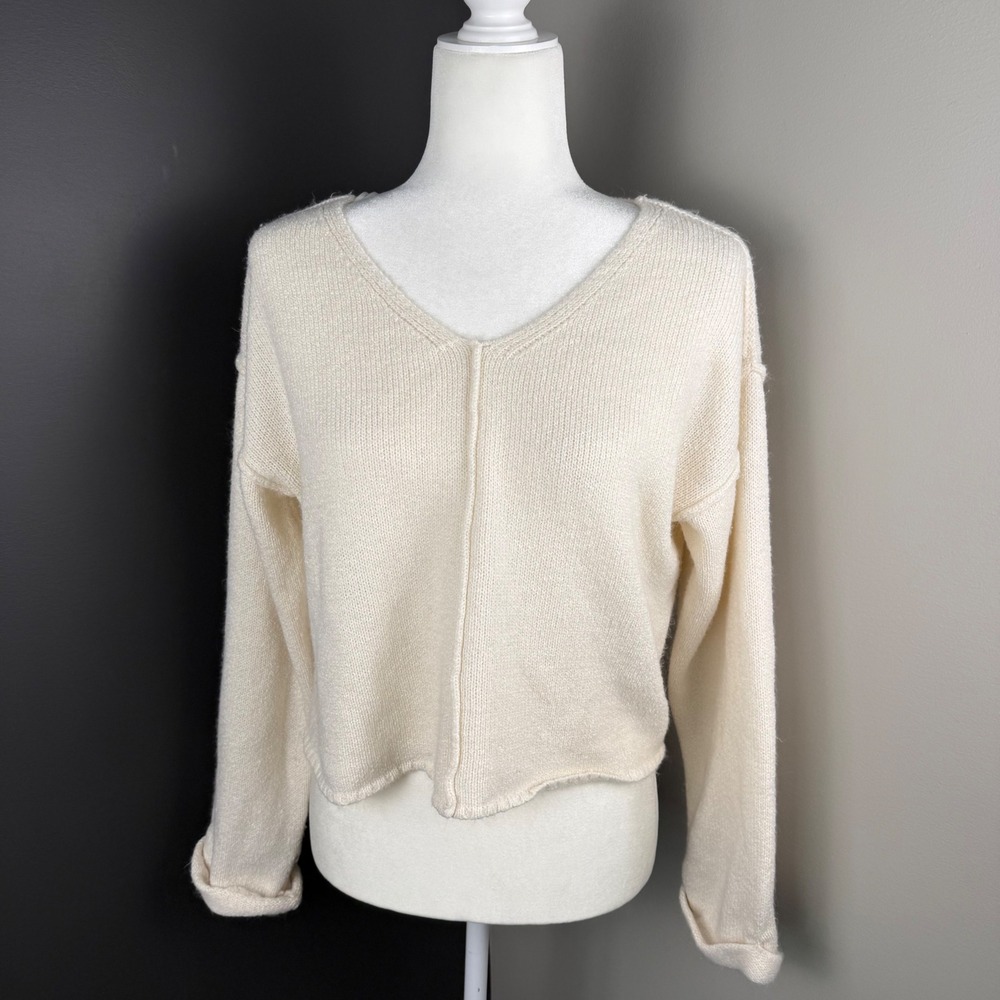 Sincerely Jules‎ Cream V Neck Knit Sweater Long Sleeve Cropped Womens XS